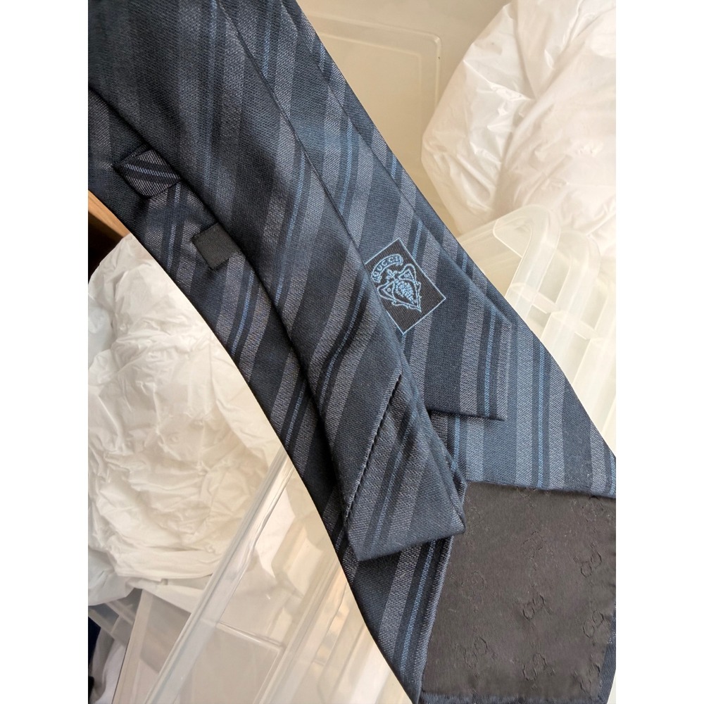 Gucci Black Charcoal Grey Navy Diagonal Stripe 100% Silk Necktie Made in Italy - Picture 10 of 11